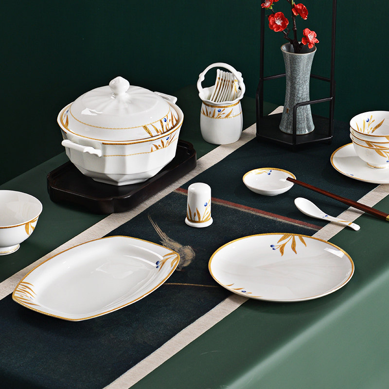 唐山骨瓷新中式餐具碗盘套装碗碟家用组合62头碗筷乔迁新居金边