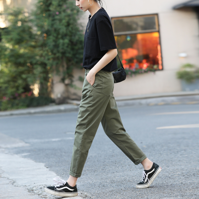 军绿色裤子女夏季薄款工装裤女春秋哈伦直筒休闲2022新款运动萝卜