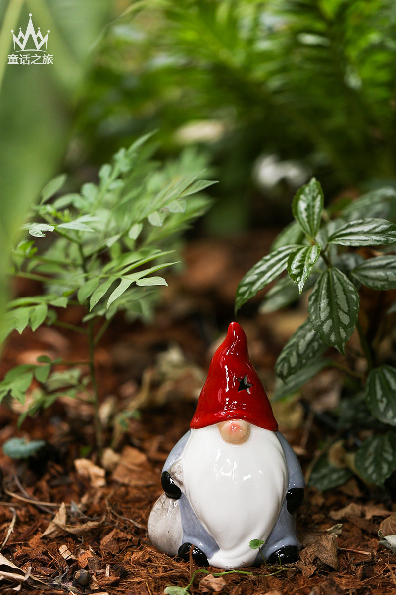 出口订单圣诞节园艺家饰陶瓷摆件大胡子老爷爷小精灵红帽子地精