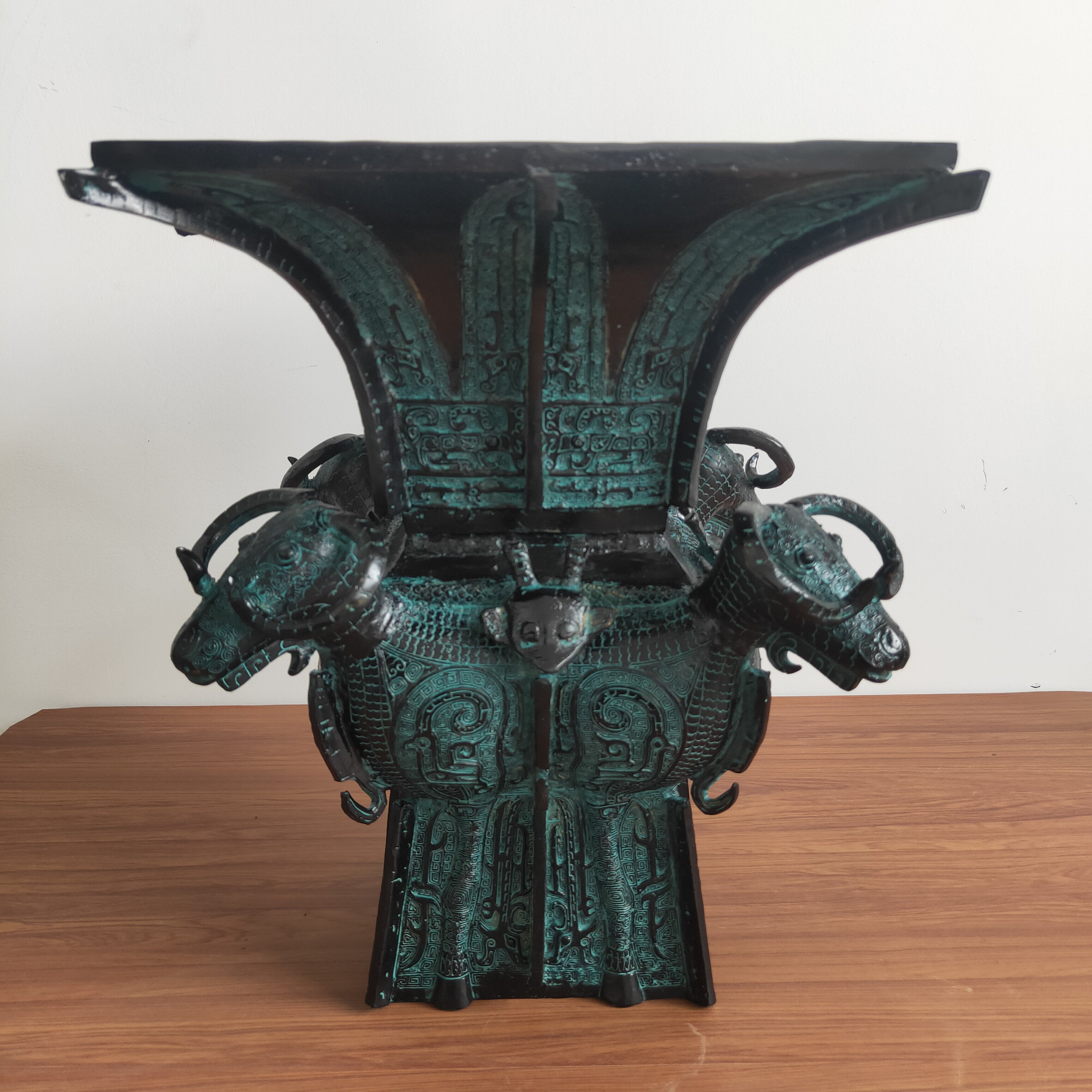 摆件青铜器仿古四羊方办公桌笔筒家居家居装饰装饰品教学摆件