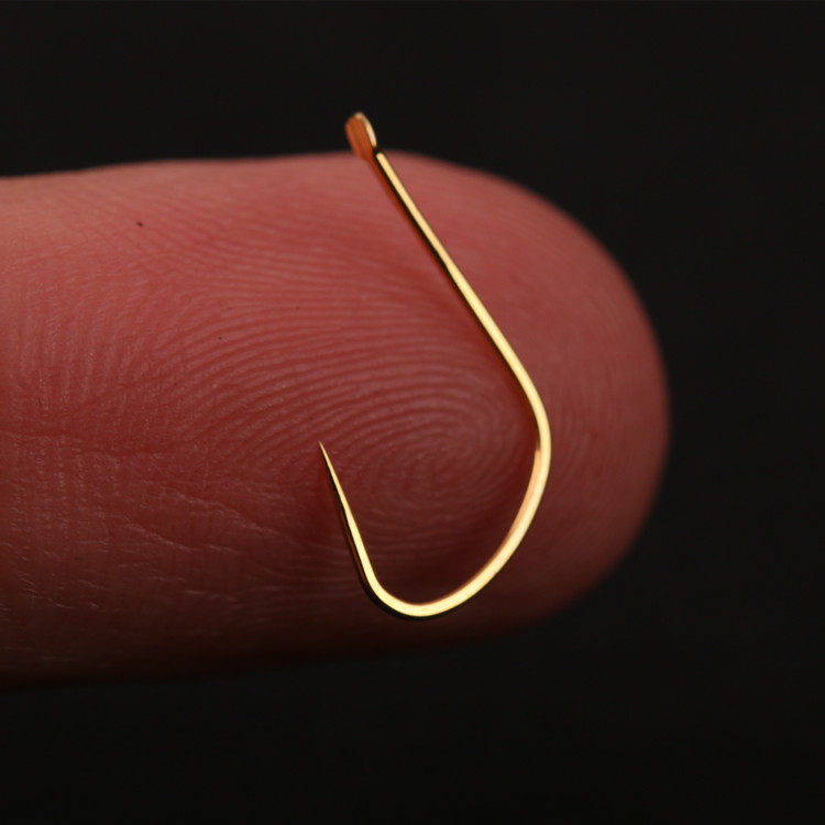 竞技狼牙鱼钩散装100枚钛合金鲤角倒刺细条坑鲫鱼钩