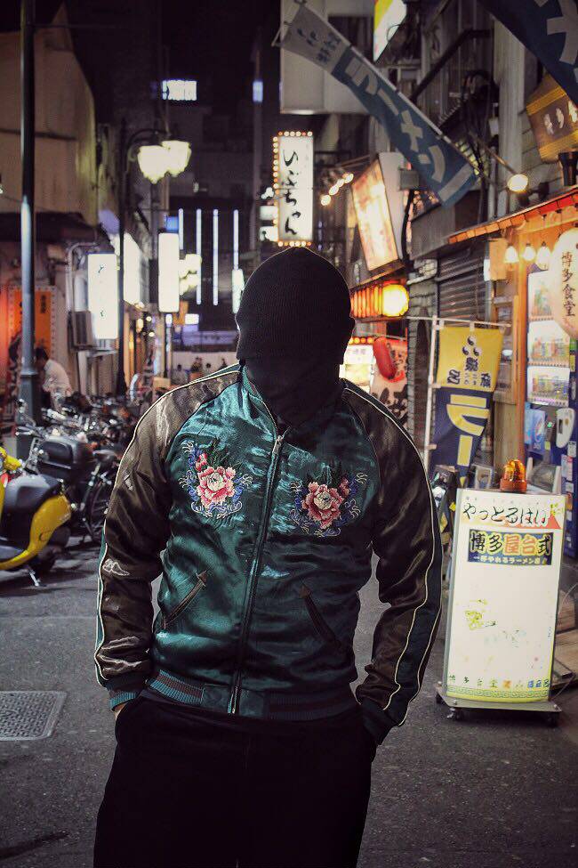 日本横须贺坊屋春道 龙鹰 热血高校浮世绘和柄双面穿刺绣夹克