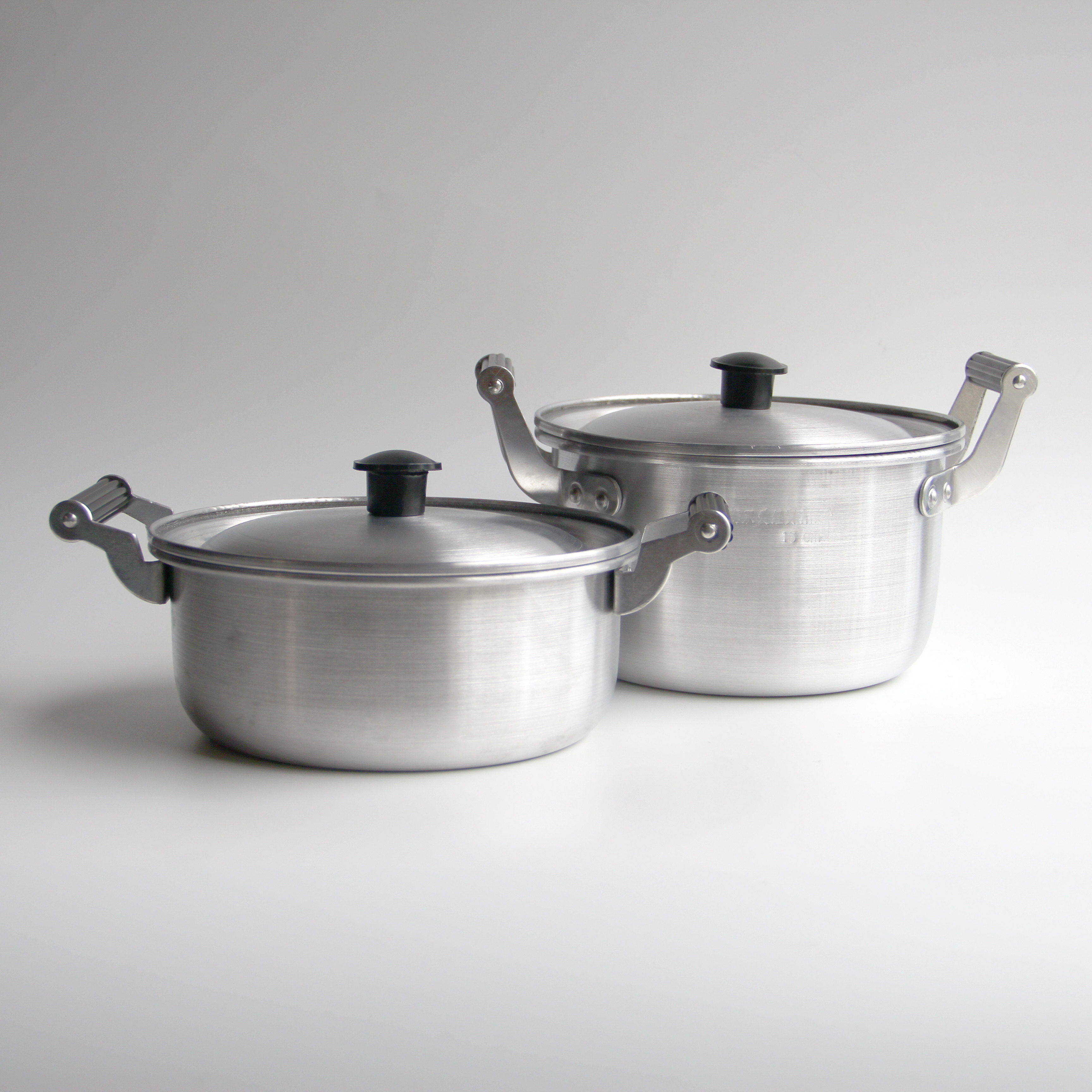 小铝锑锅爸爸炒料铝锅装菜牛排市井集市网红汤锅