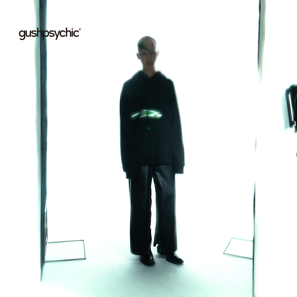 gushpsychic X SY/IN Graphic Hoodie 黑色印花图案宽松连帽卫衣