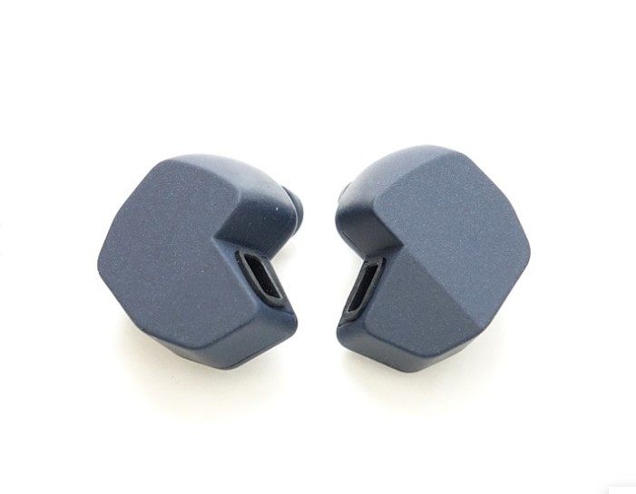 日行现货finala4000a3000hifi发烧换线动圈入耳游戏电竞头戴耳机