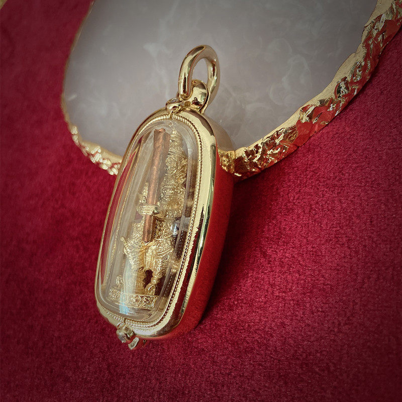 外壳佛牌顶鼎泰国龙婆man鬼王吊坠夜叉金色泰国特色