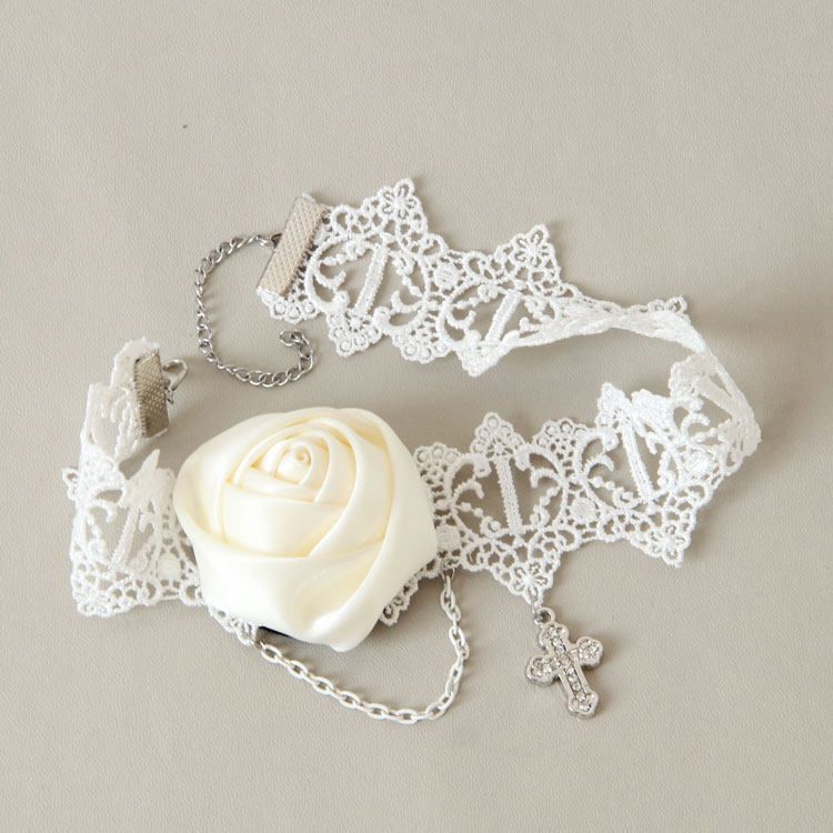 evillamour白玫瑰链条十字架蕾丝项链白色婚纱配饰新娘项链