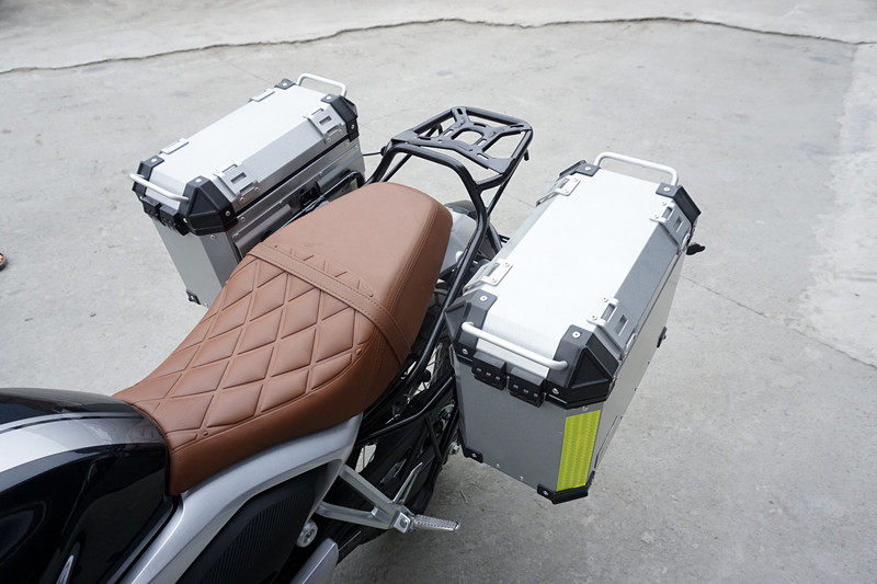 190ss适用于本田鸷道铝合金三箱金边尾箱侧箱改装摩托车尾箱