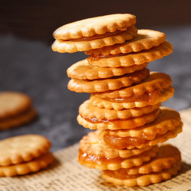 冬己咸蛋黄拉丝麦芽糖夹心饼干500g*1袋日式小圆饼休闲零食小吃