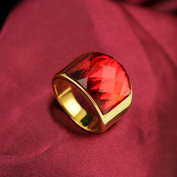 大气戒指男生红宝石钛钢霸气切面金色18k指环戒指