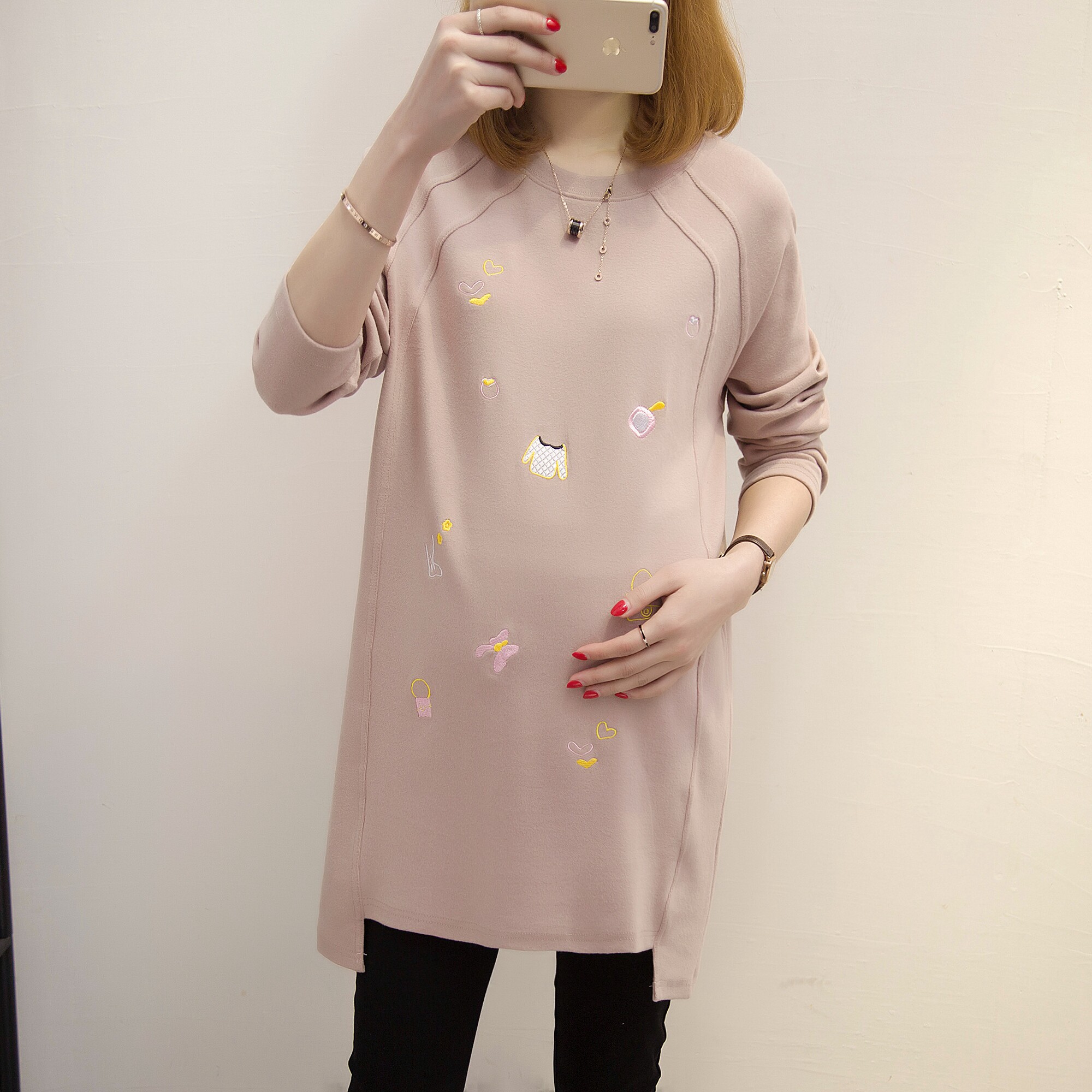 孕妇装春秋款上衣 休闲大码纯棉连衣裙长袖打底衫中长款孕妇t恤潮