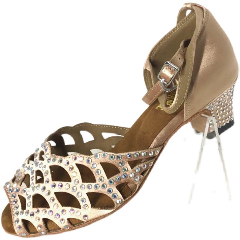 拉丁鞋女软底舞蹈莎莎伦巴恰恰桑巴舞广场舞跳舞拉丁舞鞋