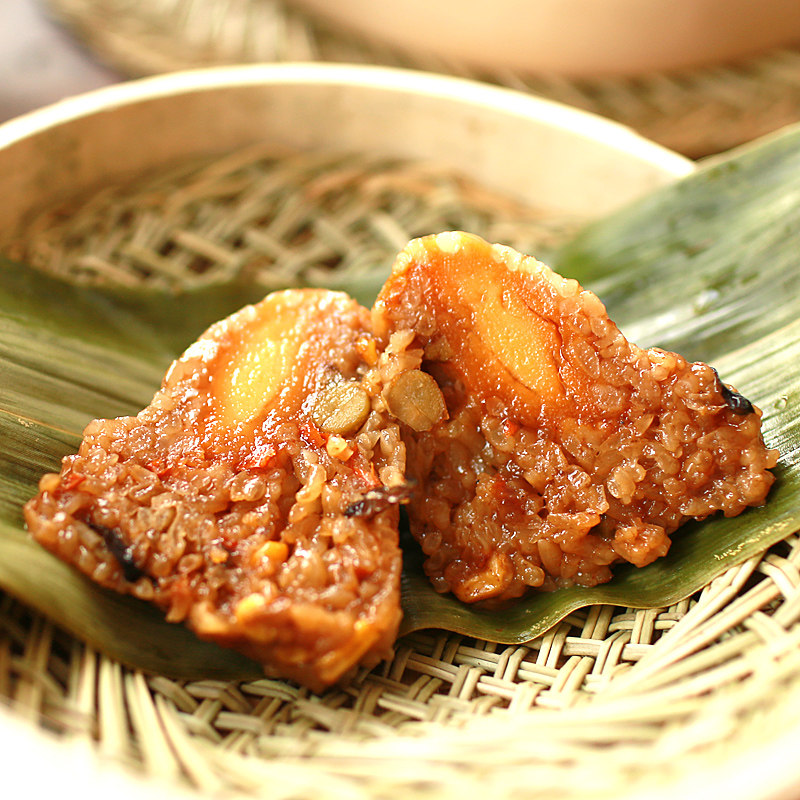 蛋黄鲜肉粽子农家手工温州特产大肉粽新鲜散装非嘉兴团购130gx8只