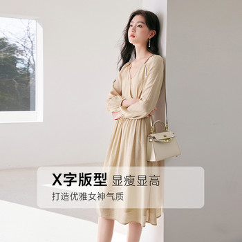 Xiangying ເສື້ອ v-neck ສີເຫຼືອງຂອງແມ່ຍິງ 2024 ລະດູໃບໄມ້ປົ່ງແບບໃຫມ່ທີ່ສວຍງາມແລະເປັນເອກະລັກຂອງກະໂປງແອວສູງແຂນຍາວຕົ້ນລະດູໃບໄມ້ປົ່ງ