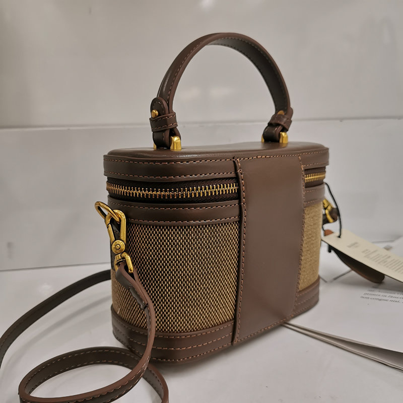 百豆牛皮女包休闲手提斜挎洋气真皮小包包包通用款女包