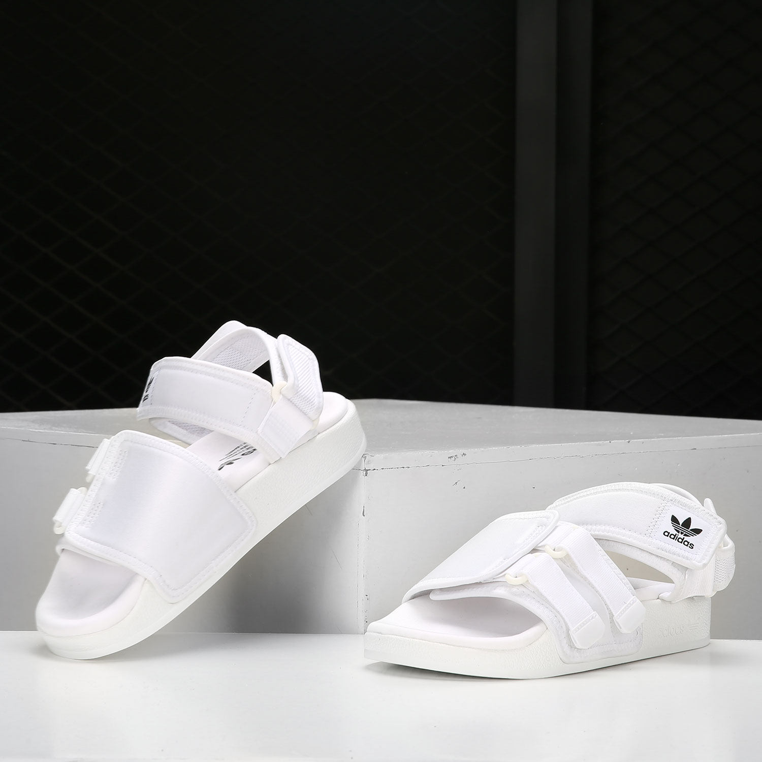 adidas阿迪达斯正品2021夏季新款男女三叶草休闲运动凉鞋运动沙滩鞋