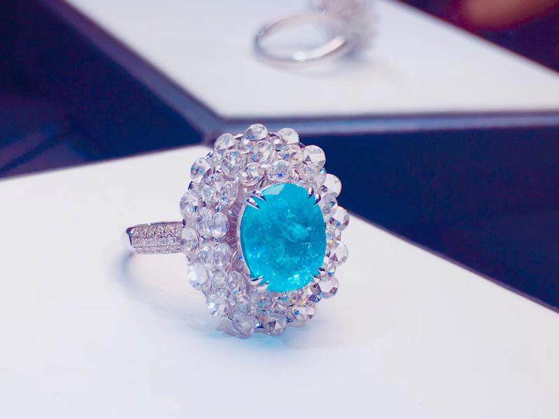 霓虹椭圆形帕拉伊巴戒指18k金玫瑰工大钻石镶嵌手饰