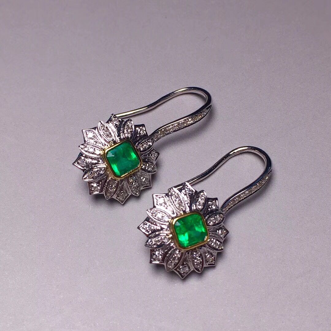 阿珠文玩轻奢奢华祖母绿钻石耳钉款式新颖满钻耳饰耳环