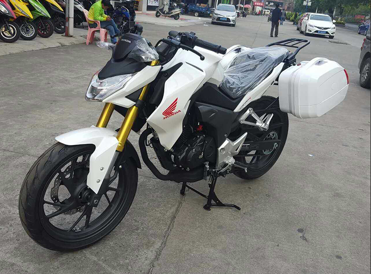 新大洲本田摩托车配件cbf190r边箱偏箱边架尾货架侧箱摩托车尾箱