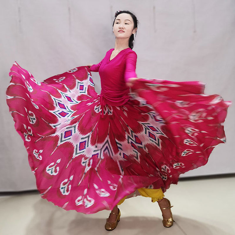 练习新疆维吾尔族艾特莱斯艾迪拉斯广场舞大摆练功服女新疆舞服