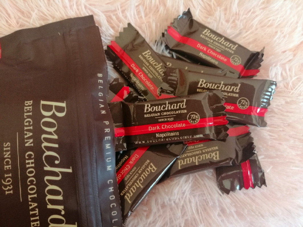 新品比利时bouchard布夏巧克力喜糖年货万圣节派对半斤黑巧克力