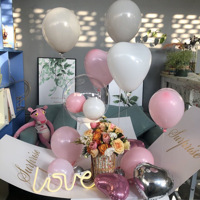 Surprise box birthday gift box surprise box Valentine's day vibrato confession balloon gift box net red explosion gift box Surprise box birthday gift box surprise box Valentine's day vibrato confession balloon gift box net red explosion gift box