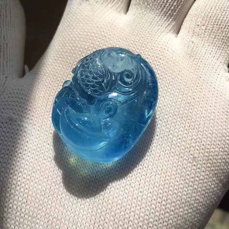 海蓝宝魅晶天然年年有鱼吊坠海水蓝海海蓝宝金鱼元宝项坠