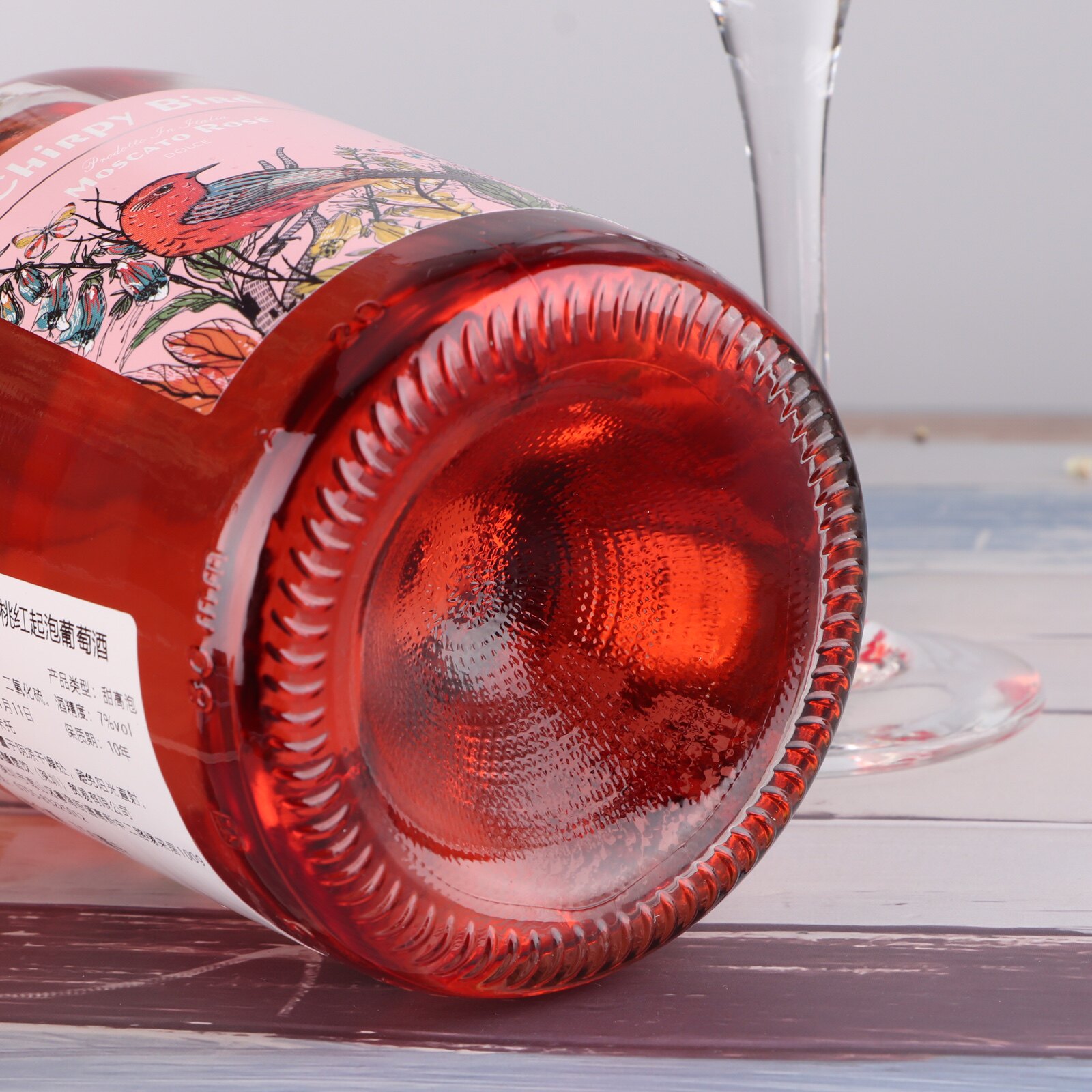 意大利俏皮鸟黑莫斯卡托起泡桃红葡萄酒 chirpy bird 甜型 女生