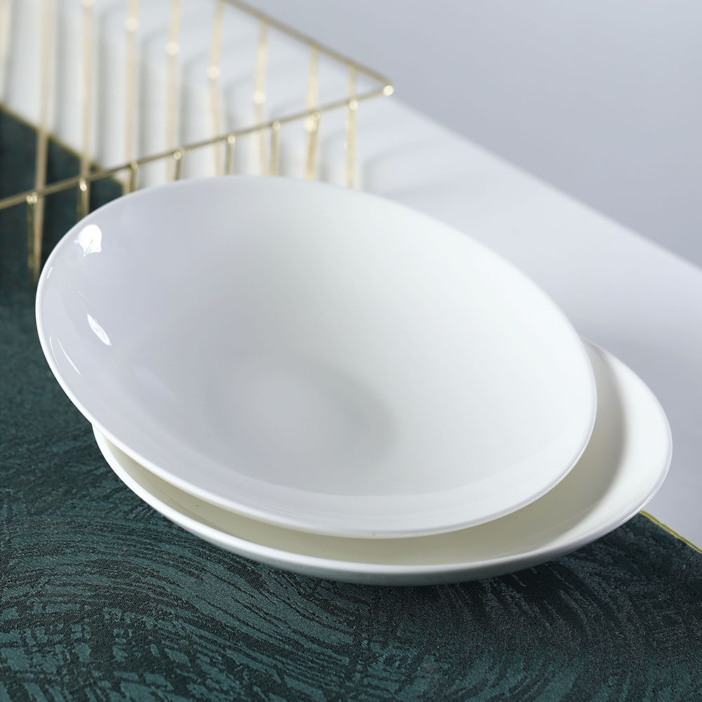 陶瓷盘子家用2021新款创意餐盘白色骨瓷圆形盘