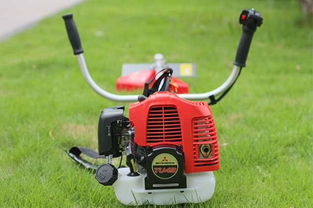 原装进口日本三菱tu43割草机冲程挂式汽油打草机除草机割草机