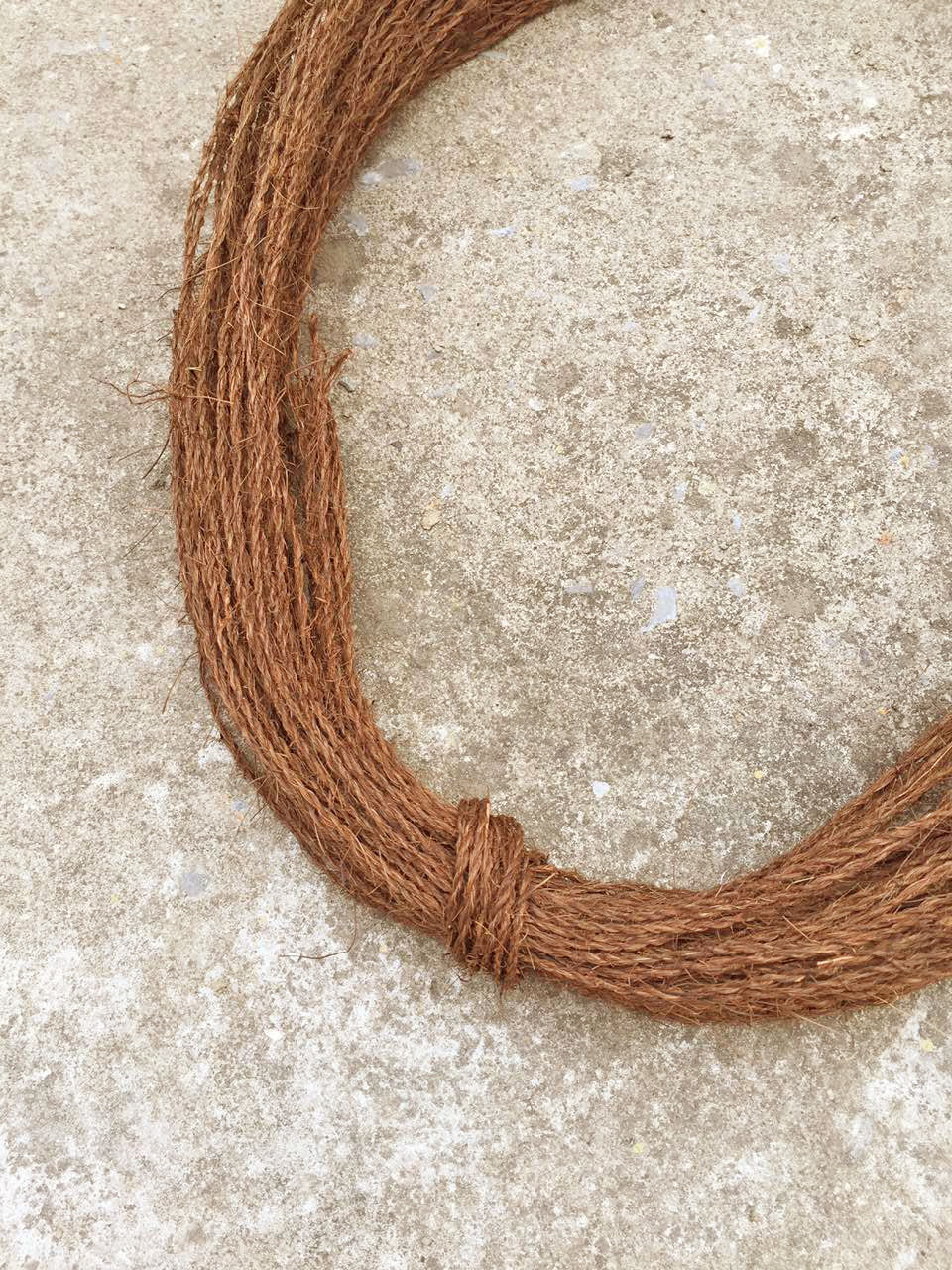 天然棕绳厂家棕榈320mm手工编织园艺篱笆绳细打草绳等其他绳子