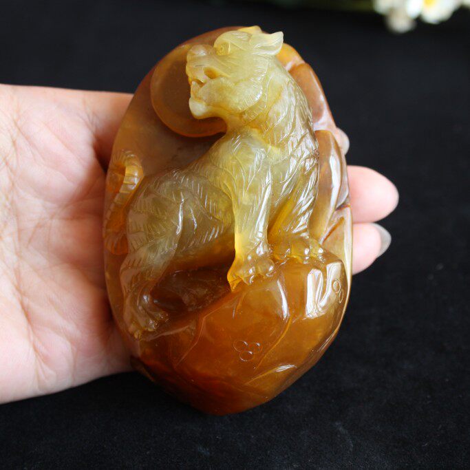 天然岫岩玉石王花玉河玉带石皮虎虎生威吊坠挂件手饰