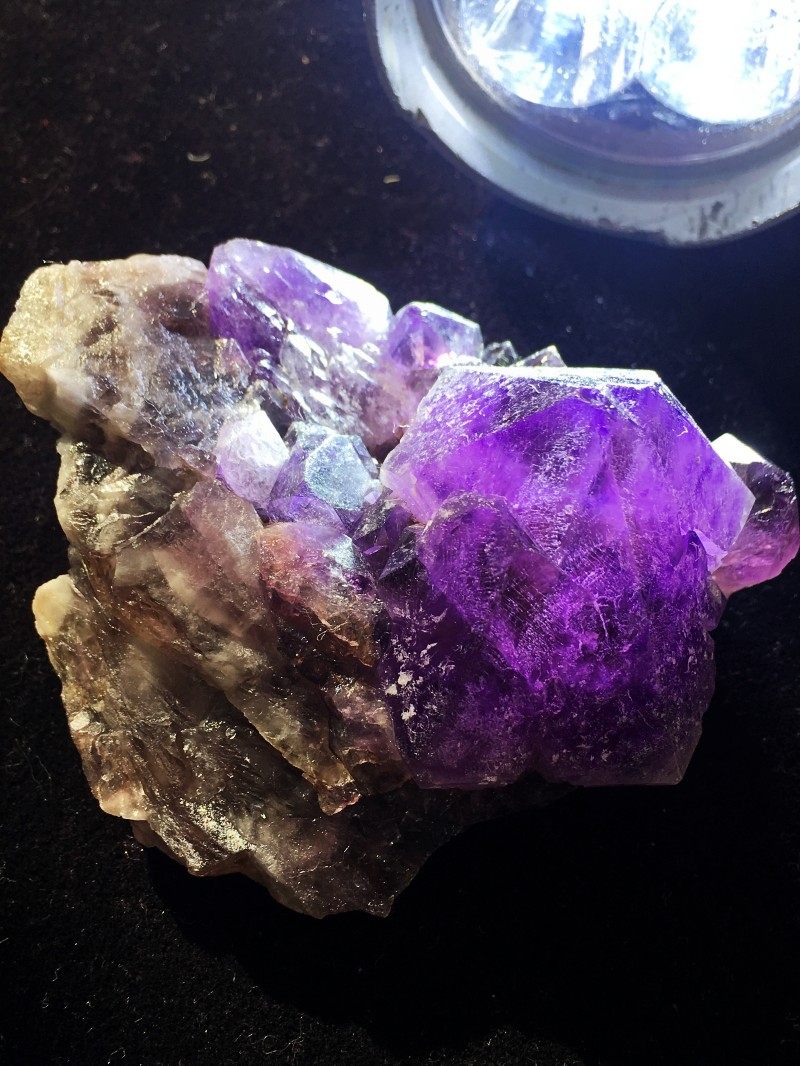 紫水晶原石天然摆件骨干晶簇规格184克45mm奇石