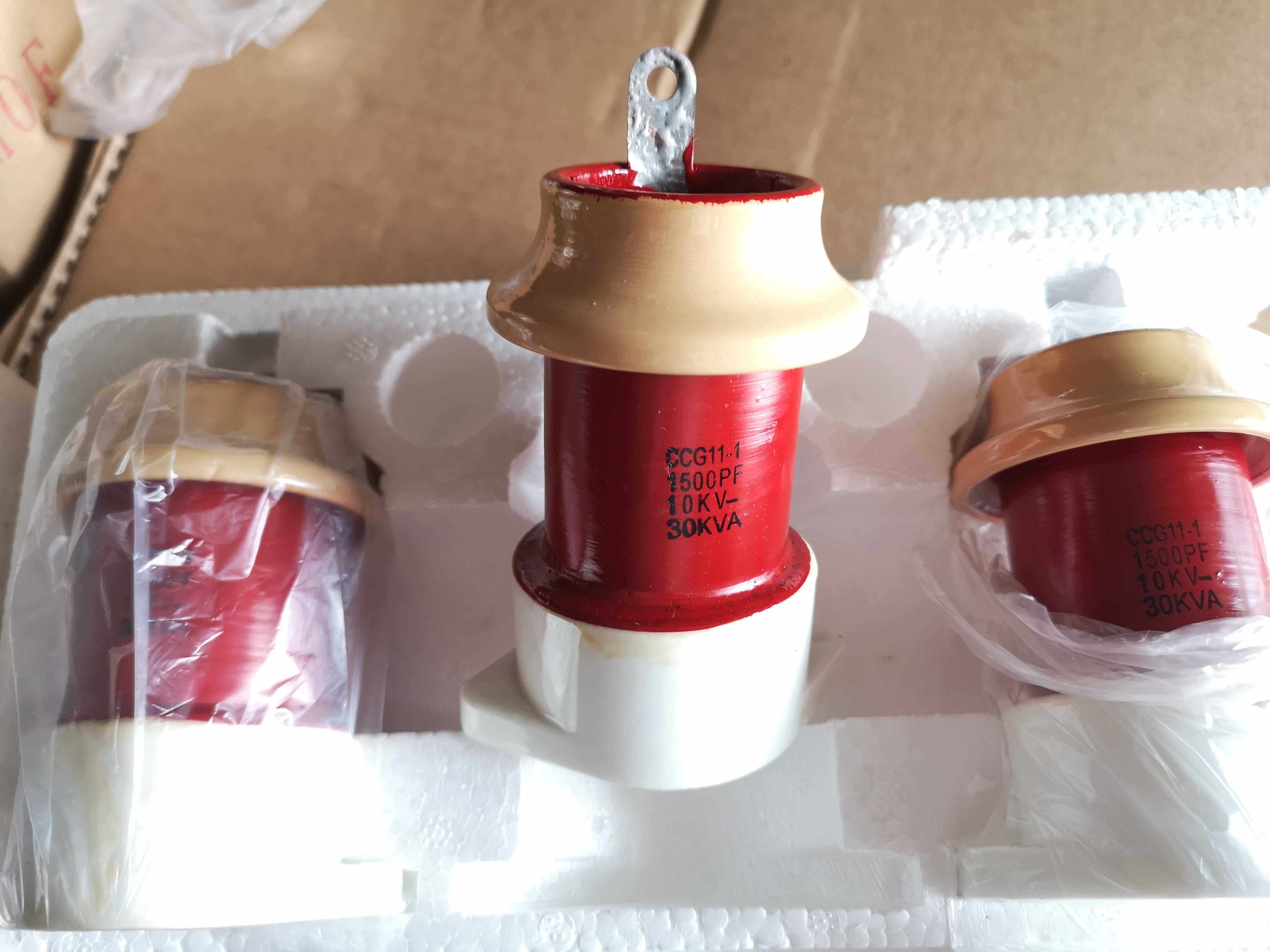 ccg1111500pf10kv30kva瓶形杯高压陶瓷电容器电容器