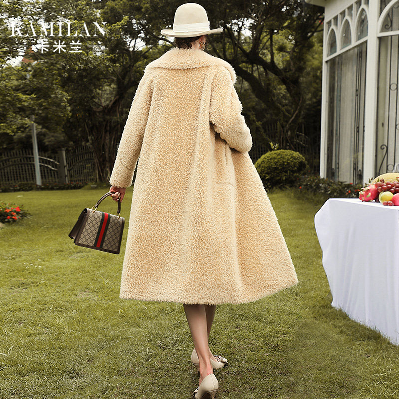 卡米兰羊剪绒大衣女中长款冬装2019新款时尚宽松西装领羊剪毛外套