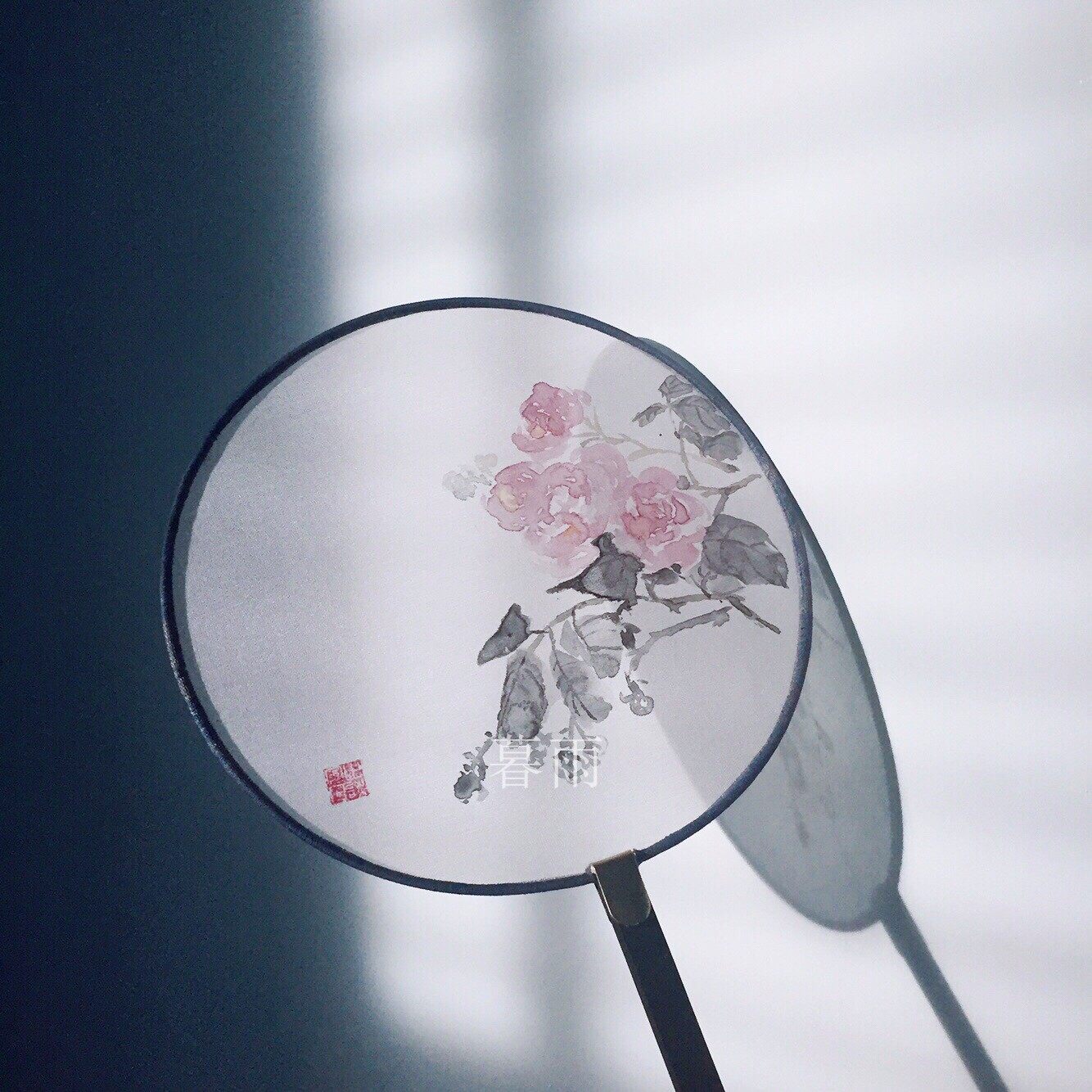 商品详情商品详情手机扫码下单工艺扇相似商品中国风团扇花鸟礼盒送礼