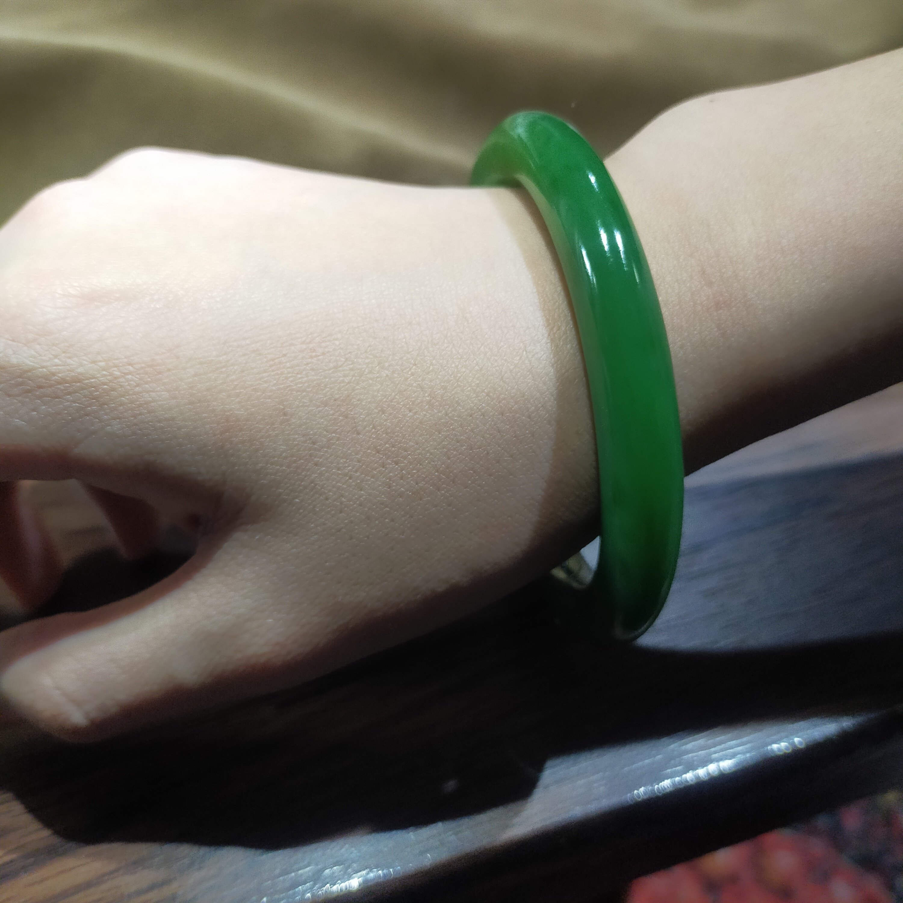 新疆之源天然金丝玉天山冰翠一抹翠宝石光手镯手饰