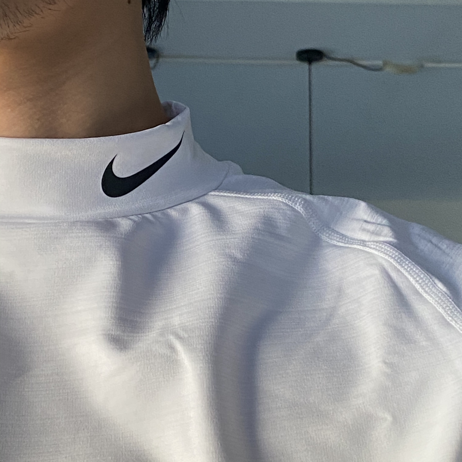 咬鞋 G耐克 Nike Pro 高领钩子logo薄绒 男子长袖紧身训练上衣