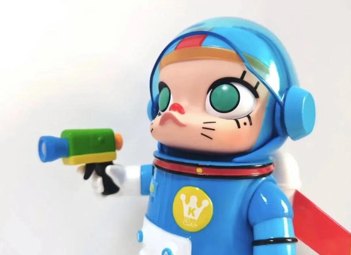 popmart泡泡玛特molly飞翼太空人蓝白宇航员限量体现现货潮玩盲盒