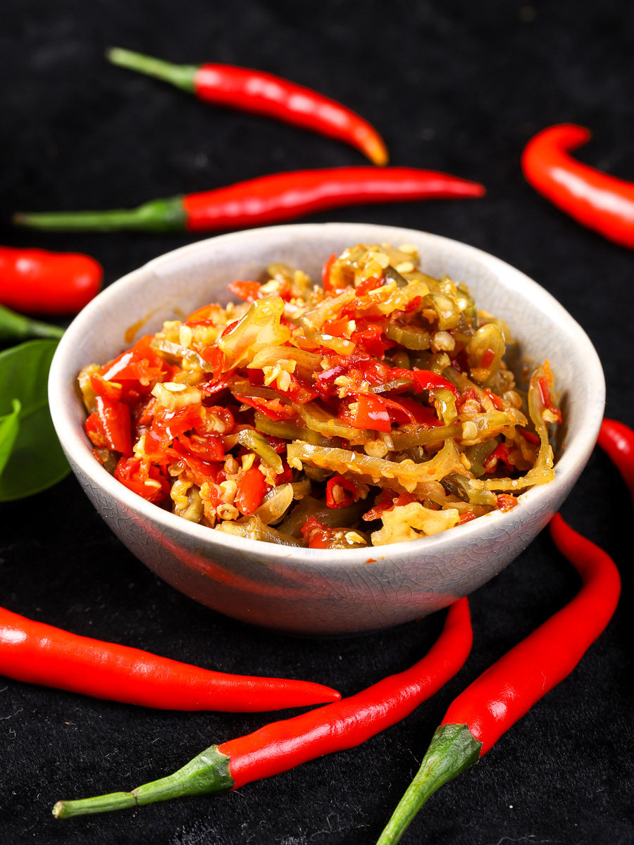 香辣湖南特产榨菜泡菜农家自制辣椒酱刀豆干下腌制