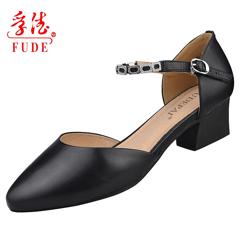 孚德夏季新款牛皮中空女鞋中跟包头凉鞋一字时装凉鞋