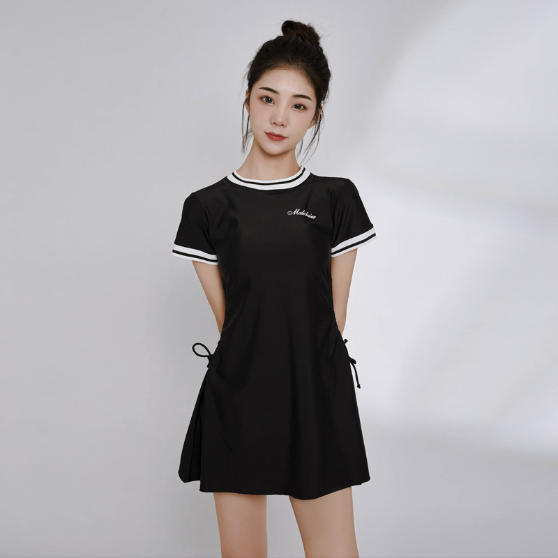 运动连体裙式分体平角两件件套保守学生小胸分体泳衣