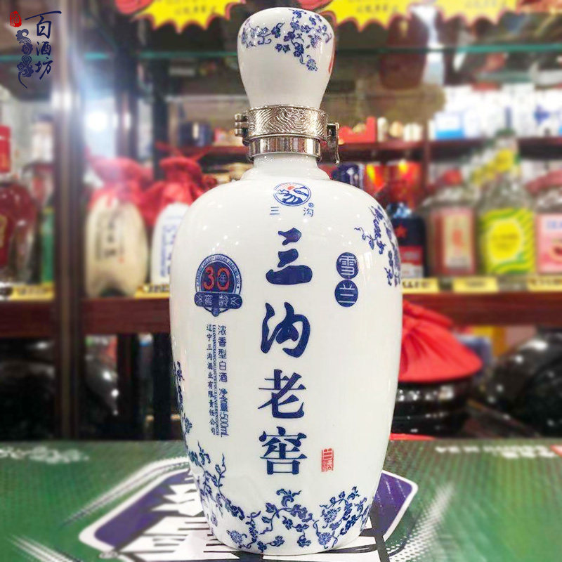白酒辽宁三沟雪兰30年老窖浓香香型52度送礼白酒