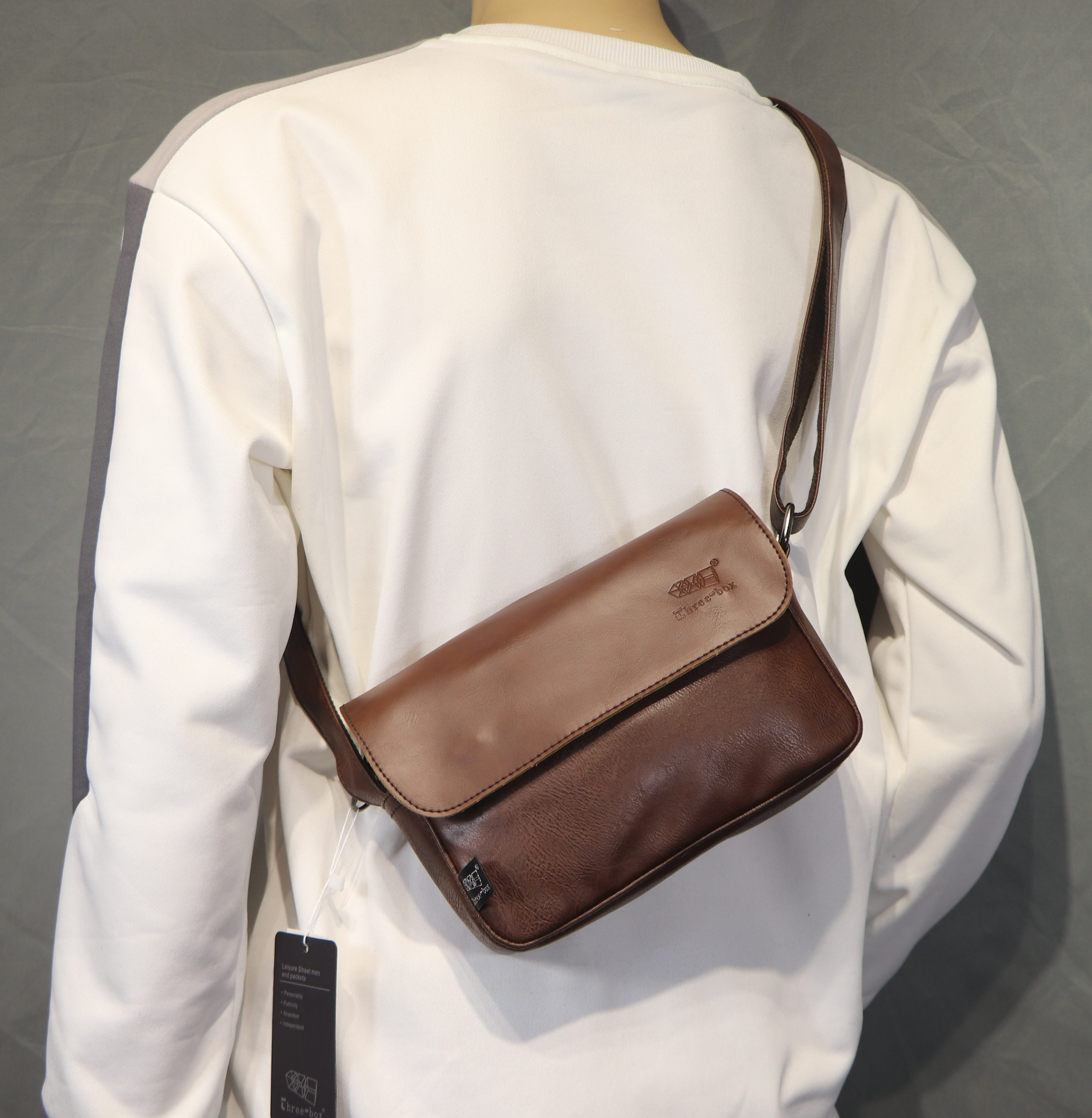 新款盒子简约翻盖男包时尚潮男单肩背包复古男士包袋