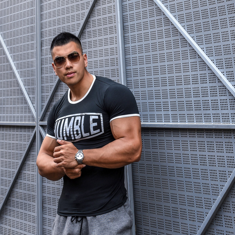 liangpinjacky梁品氚男子运动健身休闲速干复古运动t恤