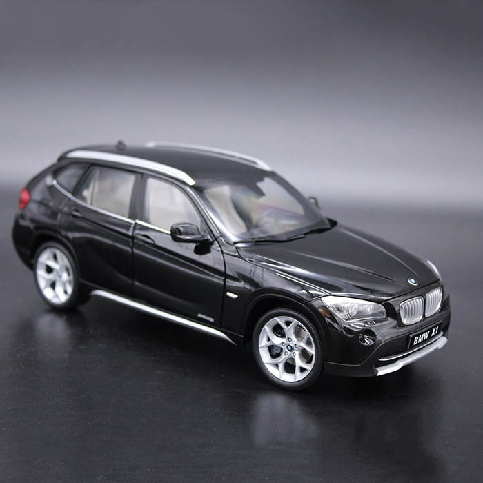 京商可打开汽车模型 1:18宝马x1 xdrive摆件合金仿真静态车模避震