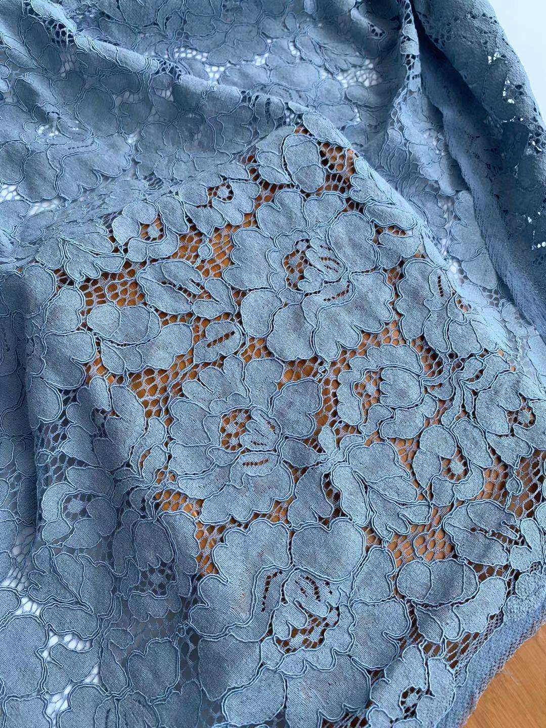 进口高档车骨立体重磅蕾丝布料波浪礼服连衣裙布面料