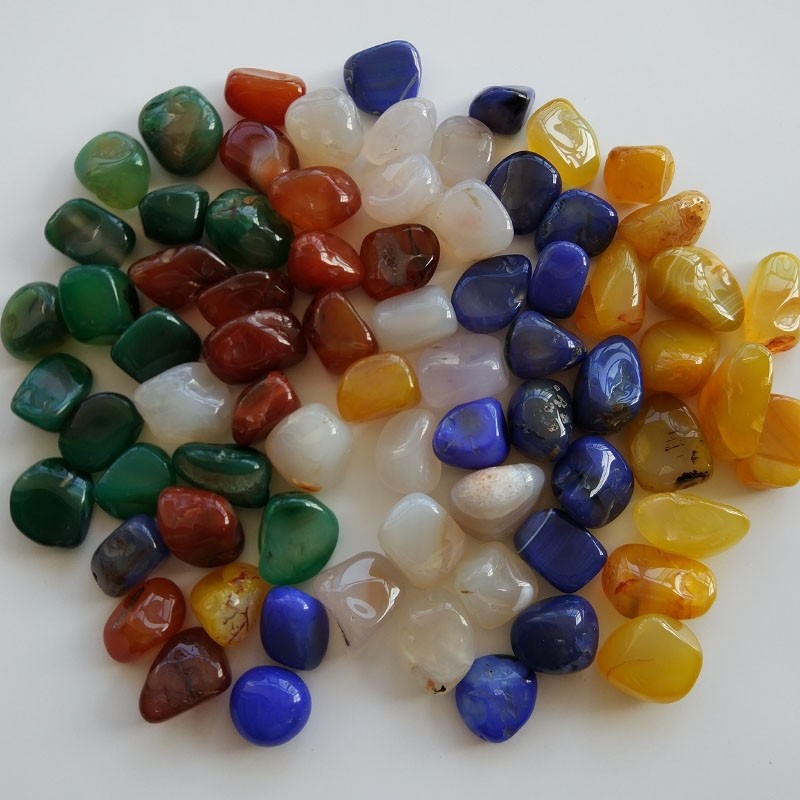 天然五色石玛瑙颗粒碎石佛教七宝宝石供佛曼扎摆件