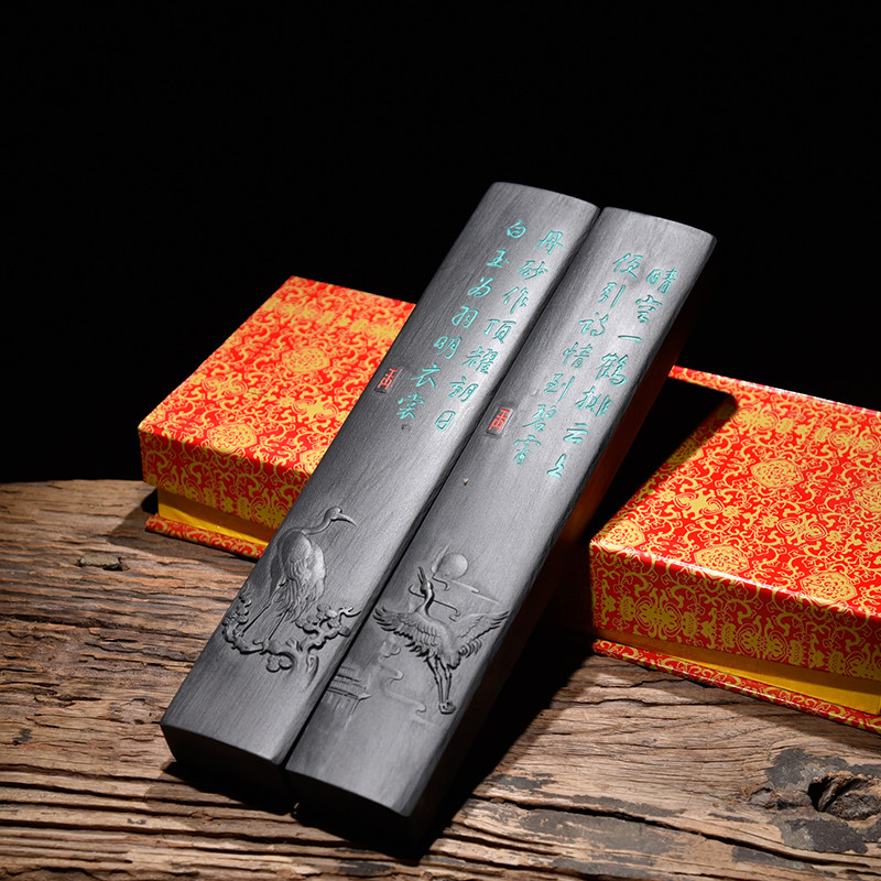 石头镇白鹭青天歙砚原石制作镇纸压一对礼盒盒装文房四宝