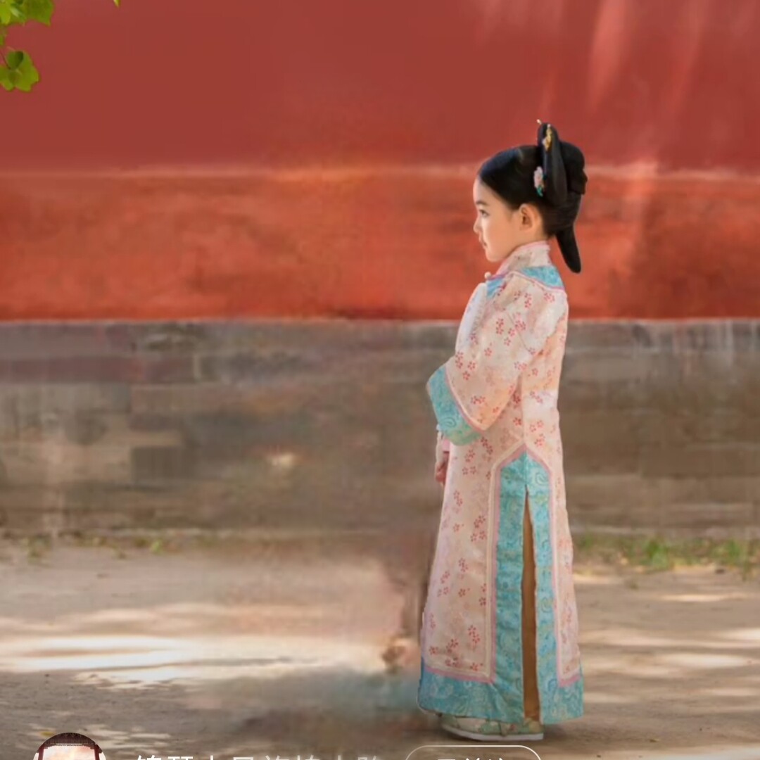 清朝小公主小格格格古装旗服儿童清装妃子故宫儿童演出服